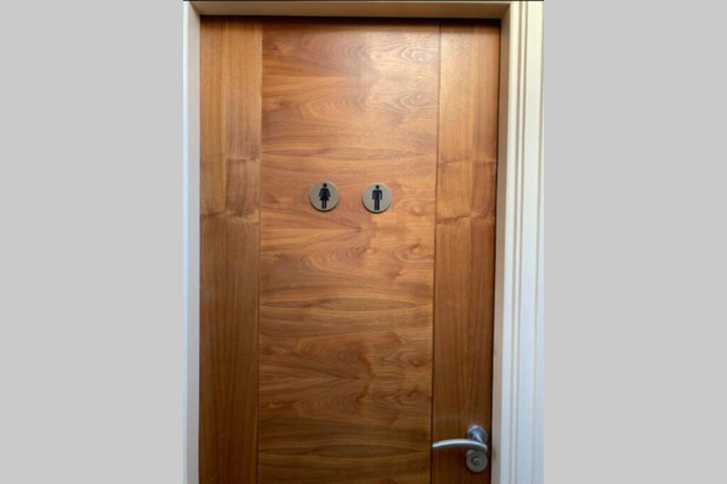 Centre Of Dingle Town - Luxury Holiday Apartment Екстериор снимка