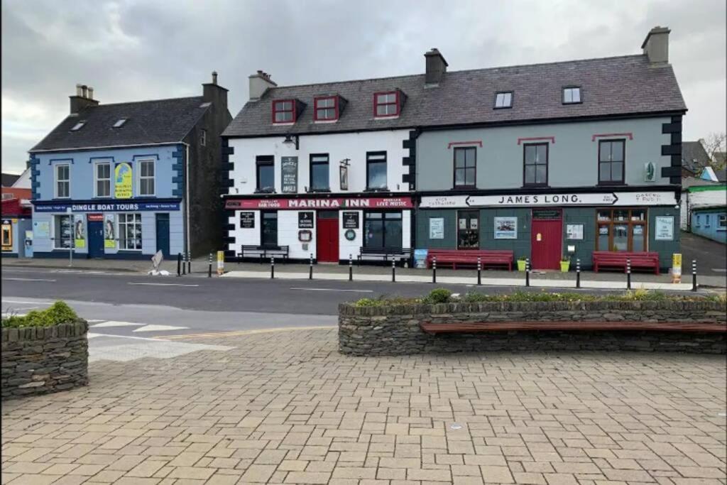 Centre Of Dingle Town - Luxury Holiday Apartment Екстериор снимка