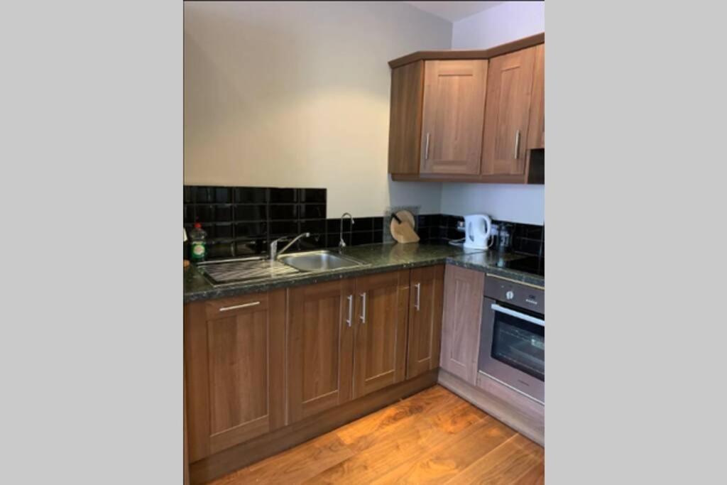 Centre Of Dingle Town - Luxury Holiday Apartment Екстериор снимка